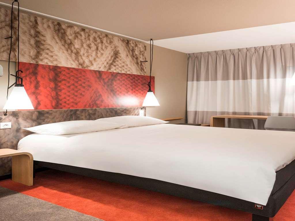 Ibis Archamps Porte De Geneve Phòng bức ảnh